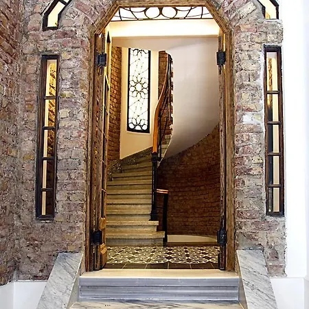 Frida * Istanbul